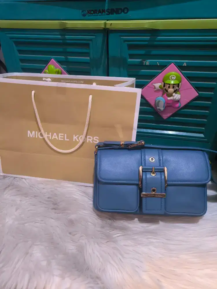 Michael Kors Colby Medium Leather Shoulder Bag