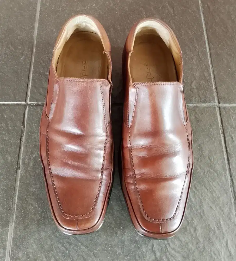 Sepatu ANDREW no.42