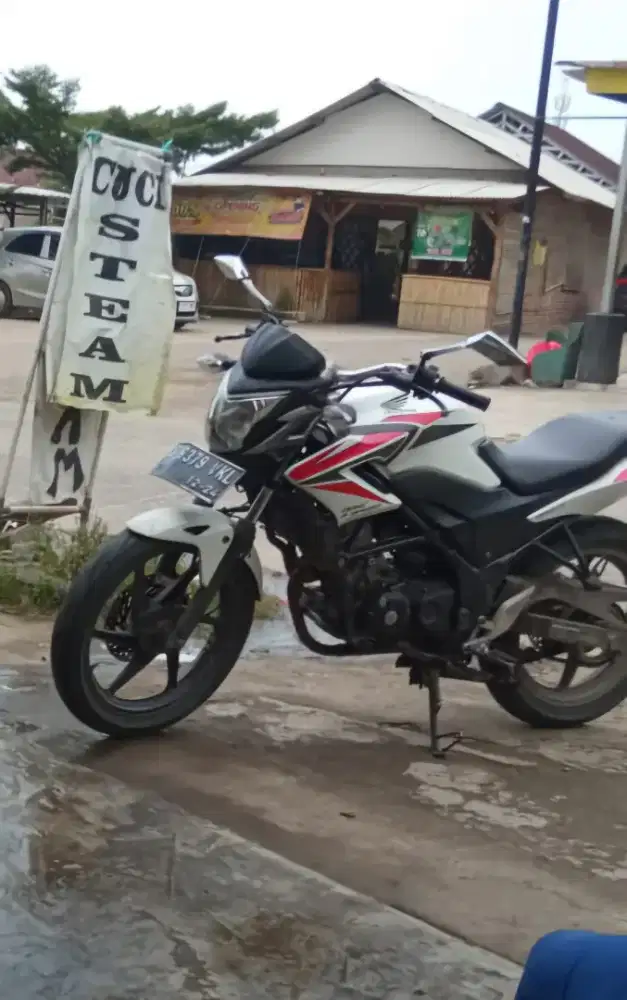 Honda CB150r tahun 2014