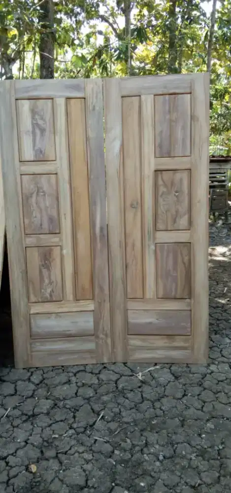 Pintu jati minimalis