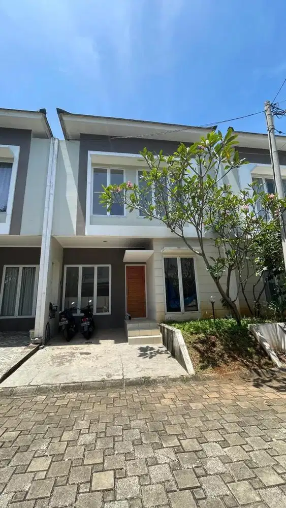 Turun Harga !!! Townhouse Casa 39 Lewinanggung, Tapos Depok