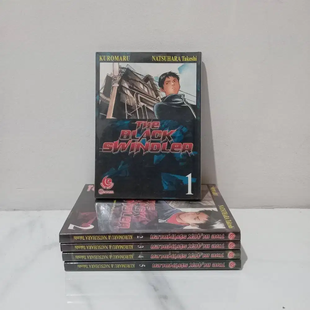 Preloved Buku Komik The Black Swindler Vol 1-5 Bekas Kolpri