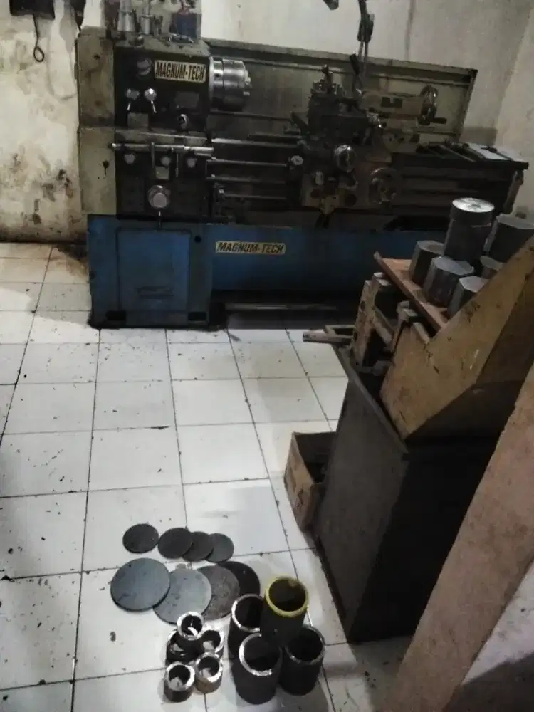 Loker bengkel bubut dan cnc