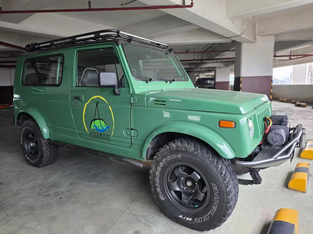 Suzuki Jimny 1982 Bensin