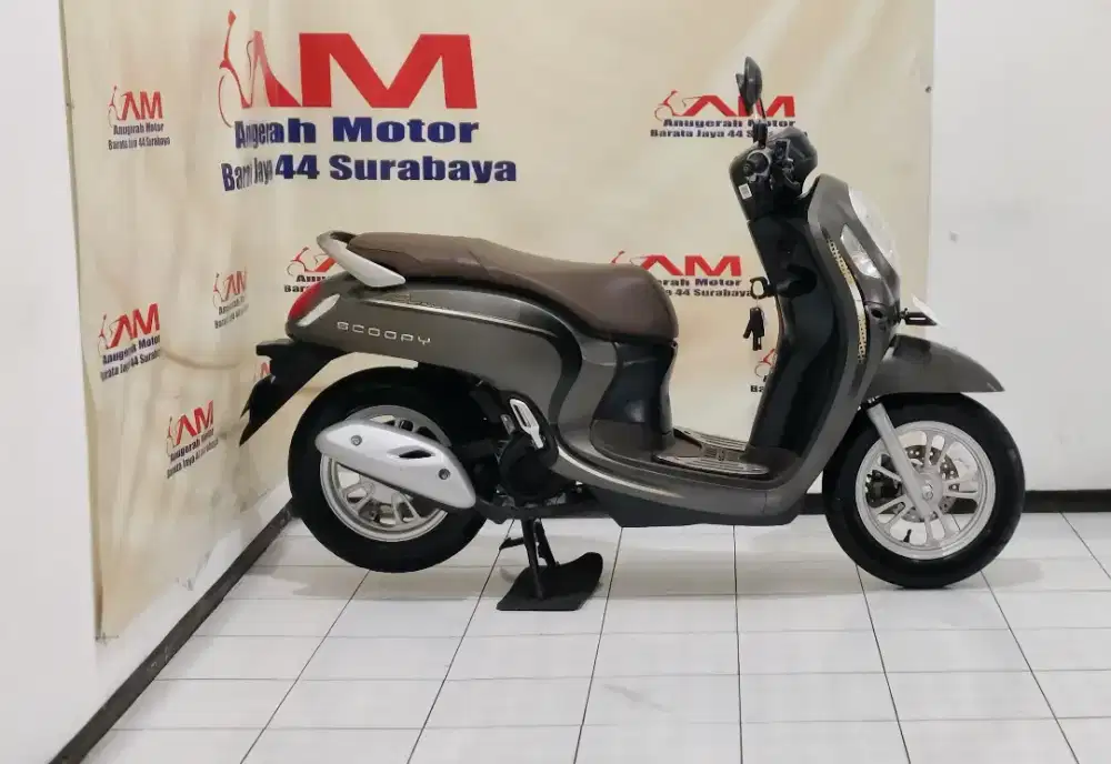 Km 8 Ribu Honda Scoopy Stylish tahun 2023 coklat doff