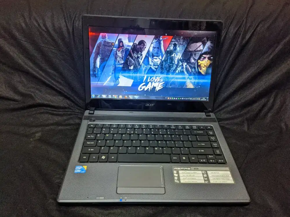 Laptop Merek Acer Aspire 4739 core i3 mulus pake banget