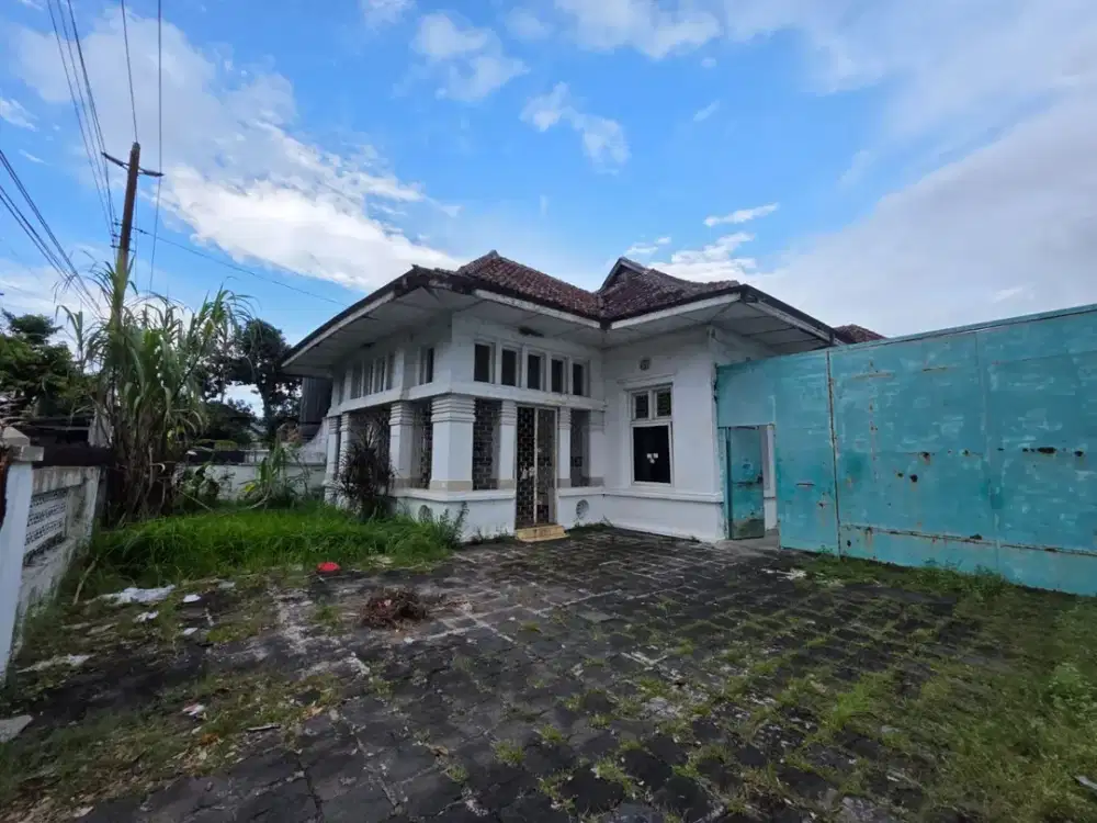 Dijual Rumah Luas 1070 m Tengah Kota Di Jl. Dr. Cipto Semarang