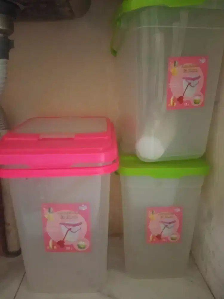 tempat jualan es ada 3