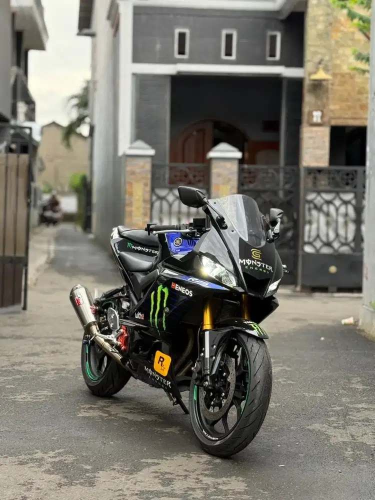 Yamaha r25 v2 2019
