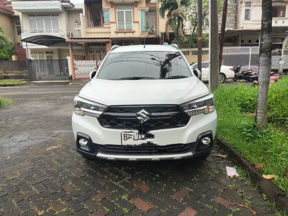 XL 7 Beta Hybrid 2024 matic putih 2023 bagus 2022 Terawat top