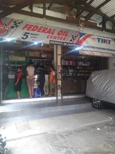 Lowongan Pekerjaan Kasir Wanita Toko Sparepart Motor