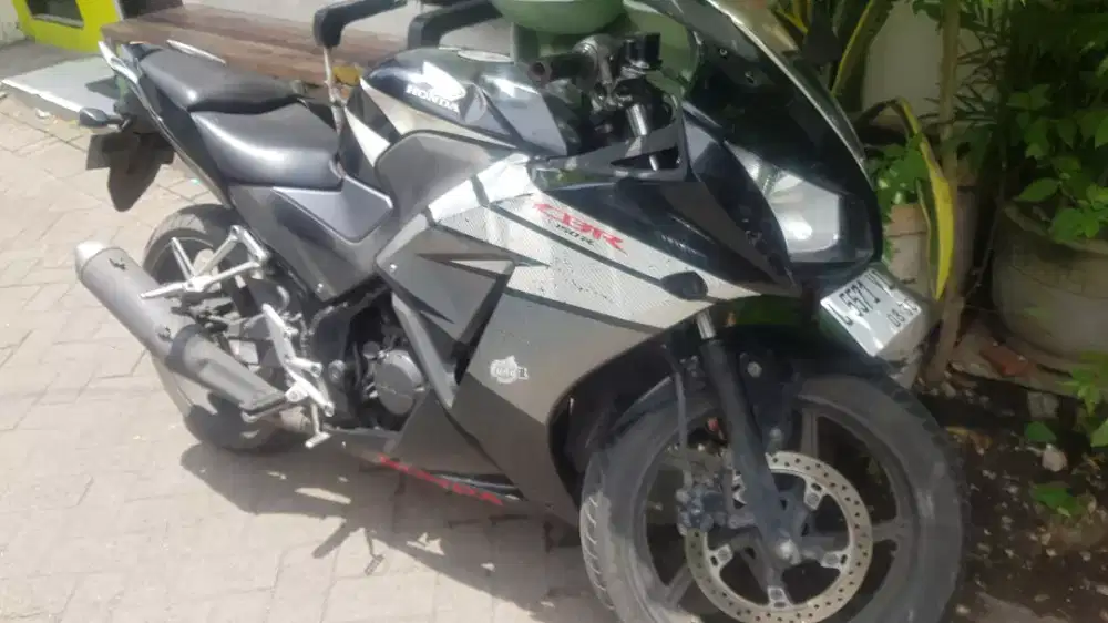 Cbr 150 tahun 2015