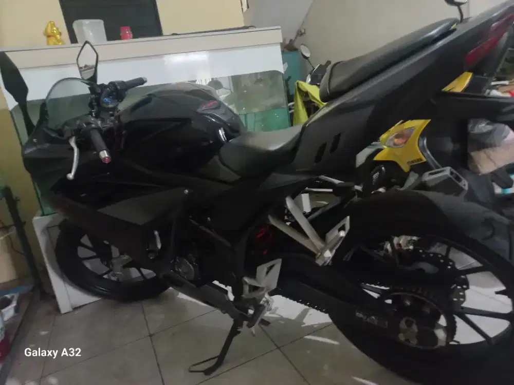 CBR 150  R  NEW ABSEDON