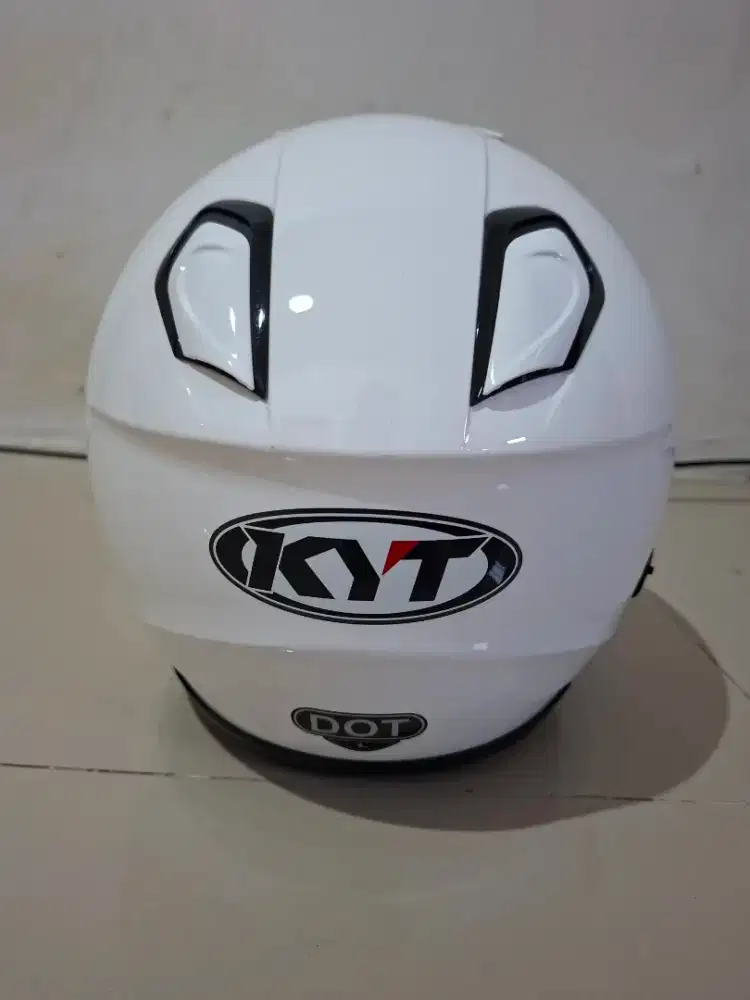 Helm KYT Kyoto warna putih ukuran L