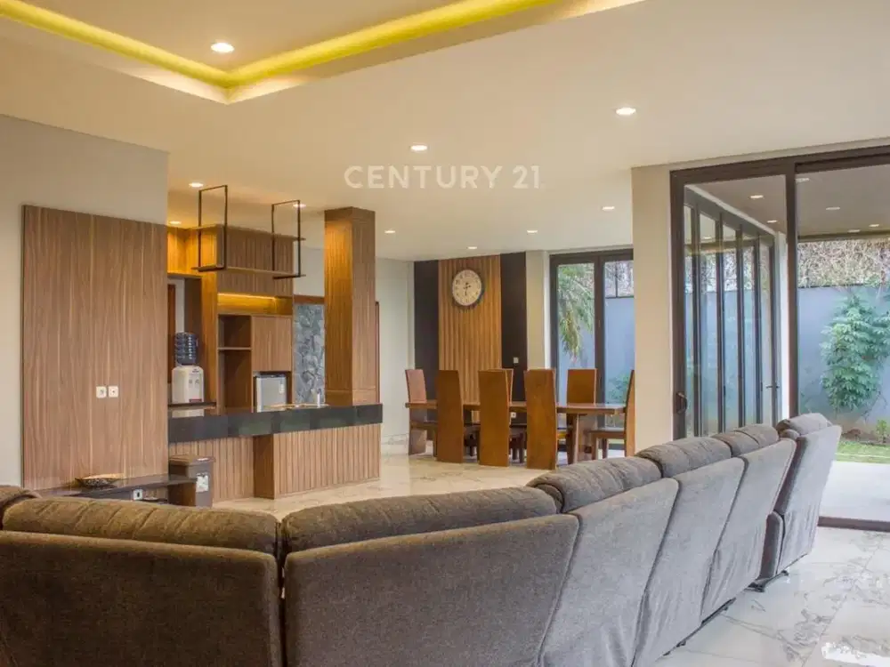 Rumah Mewah Furnished Main Road Resor Dago Pakar