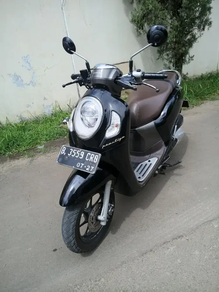 Scoopy Prestige keyless 2022 lengkap hidup