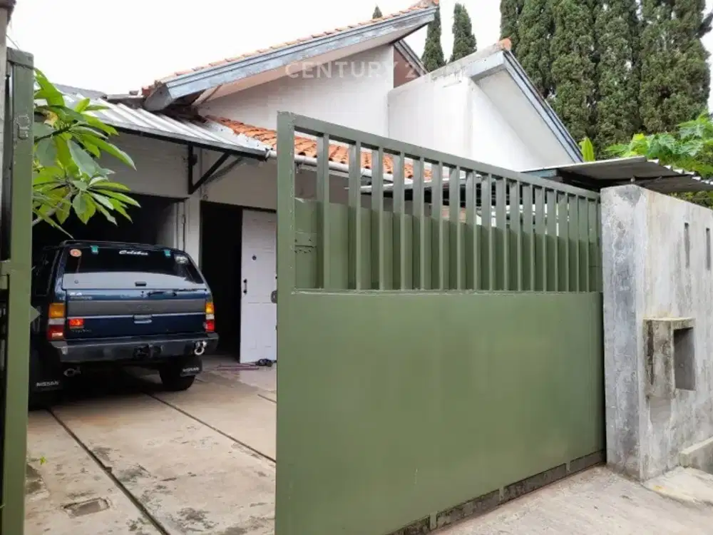 Rumah Minimalis Terawat Di Sariwangi Asri