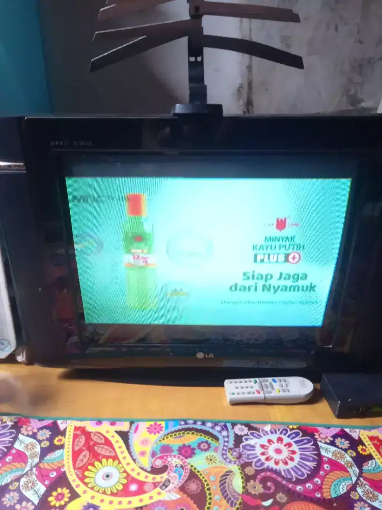Jual aja nih tv LG21 plus stb dan antena