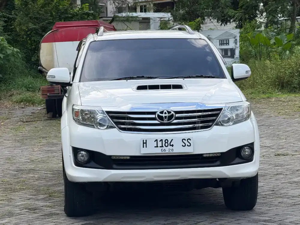 TOYOTA FORTUNER 2.5 G VNT 2013 DIESEL MANUAL
