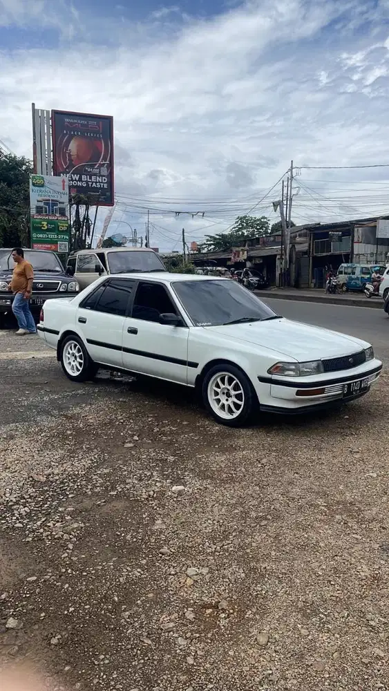 toyota corona 1600 good cond