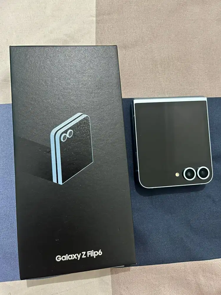 Samsung Galaxy Zflip6 + Watch FE Pink Gold Edition