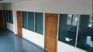 Pasang Partisi - Plafon Gypsum / PVC + Jendela Pintu Alumunium + Cat