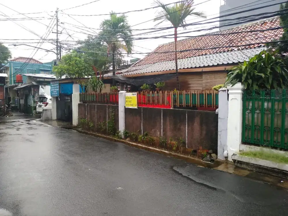 Rumah Hook Kemandoran Komplek P dan K Grogol Jakarta Selatan