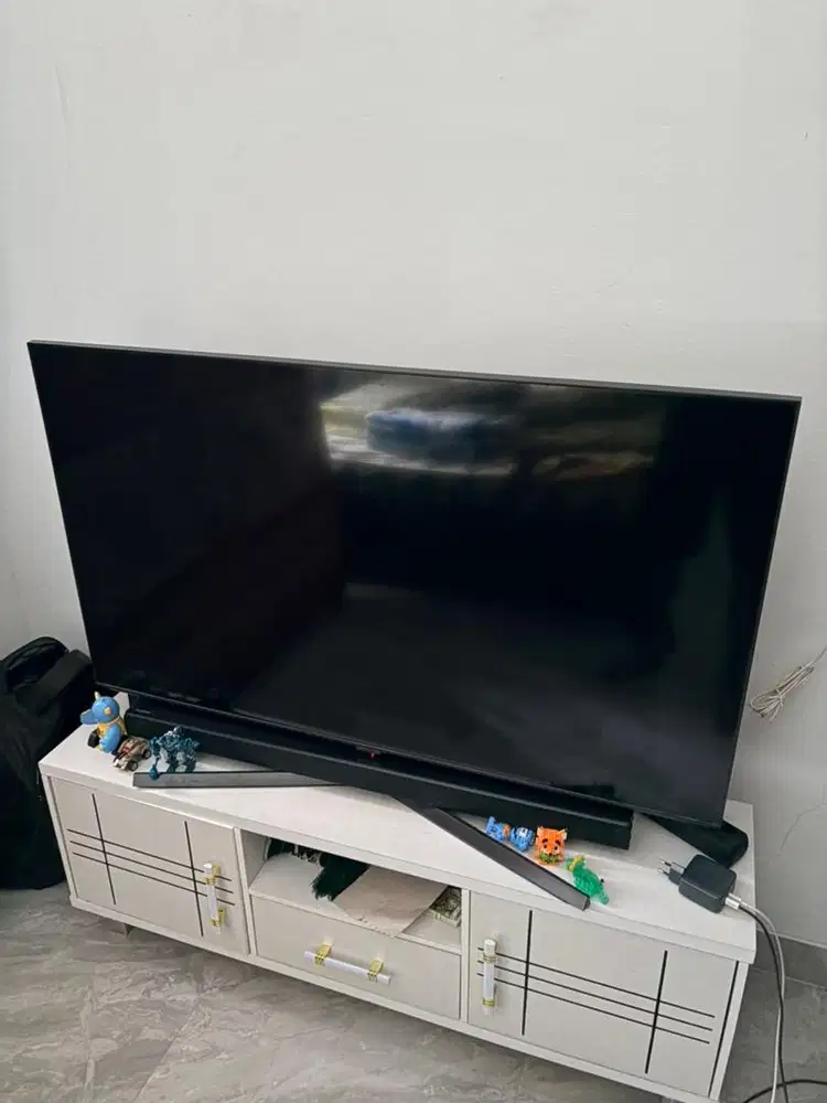 Smart TV Samsung UHD TU8500 50 inch + Soundbar HWN500