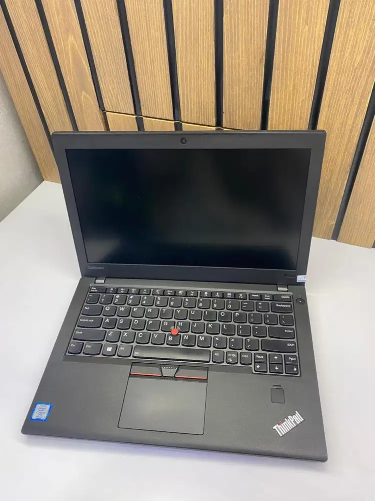 Lenovo thinkpad x270 intel core i7-7600 8gb