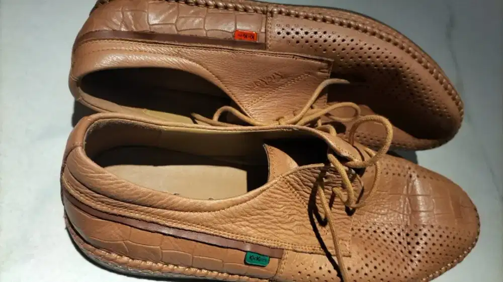 Jual sepatu Kickers ukuran 43