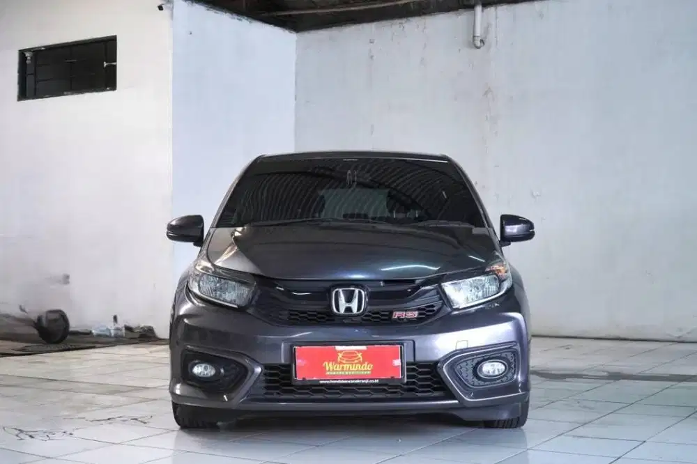 Honda Brio 1.2 RS CVT tahun 2021 Abu abu grey Matic AT DP minim