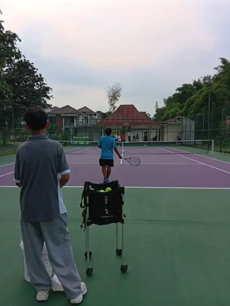 Need ballboy gaji per jam