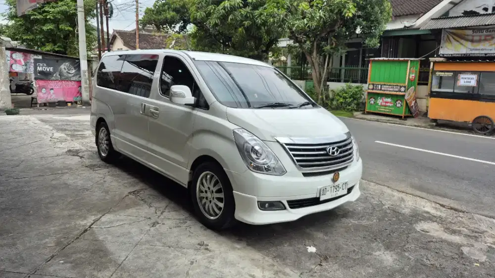 hyundai H-1 Royale matic disel Turbo 2013