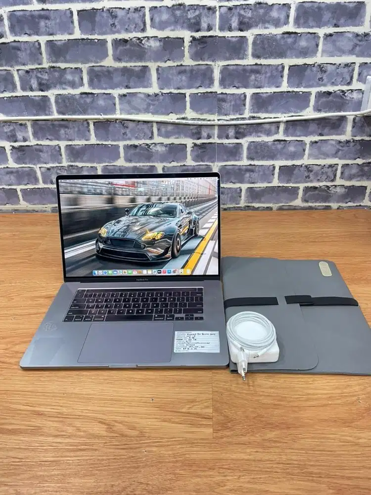 Macbook Pro Retina 16 2019, Garansi 2bulan