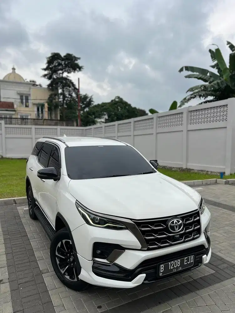 New Toyota Fortuner 2.8 GR 2021 2022 Putih Bagus Low KM Mulus Murah