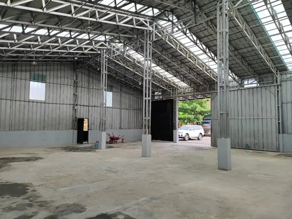 Disewakan Gudang Jalan Raya Diklat Pemda di Curug, Kabupaten Tangerang