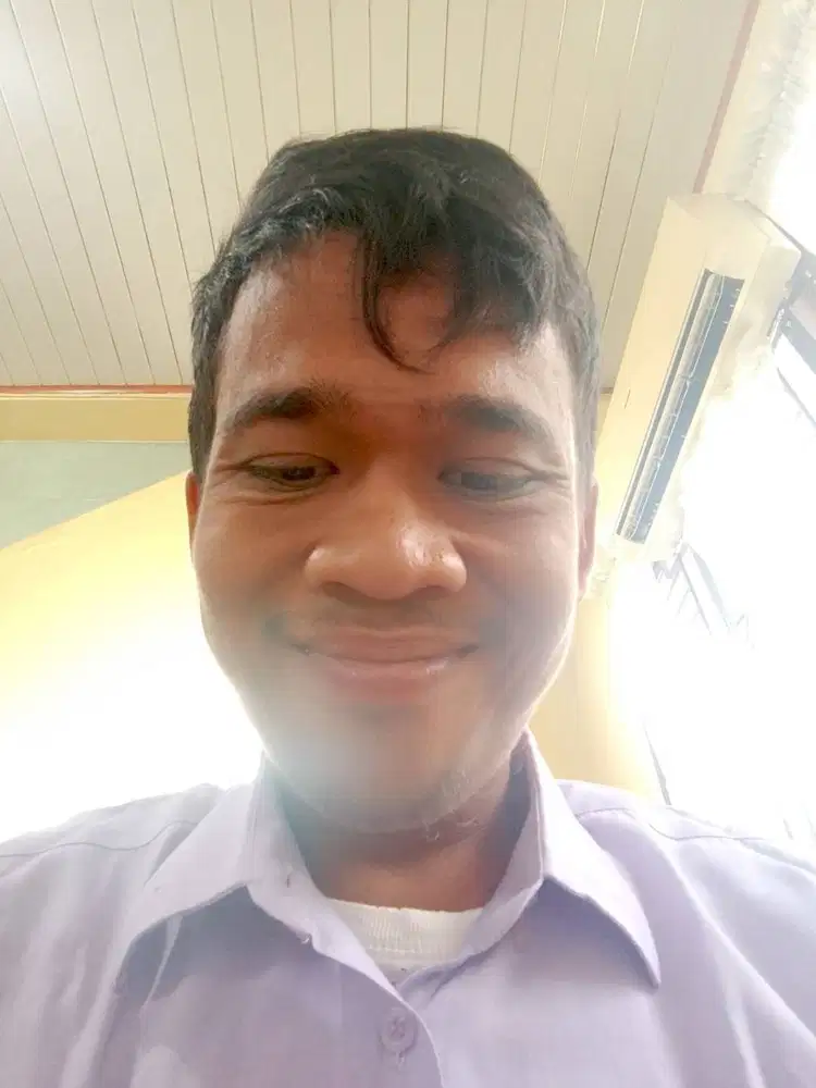 Cari pekerjaan yang halal untuk membantu perekonomian keluarga