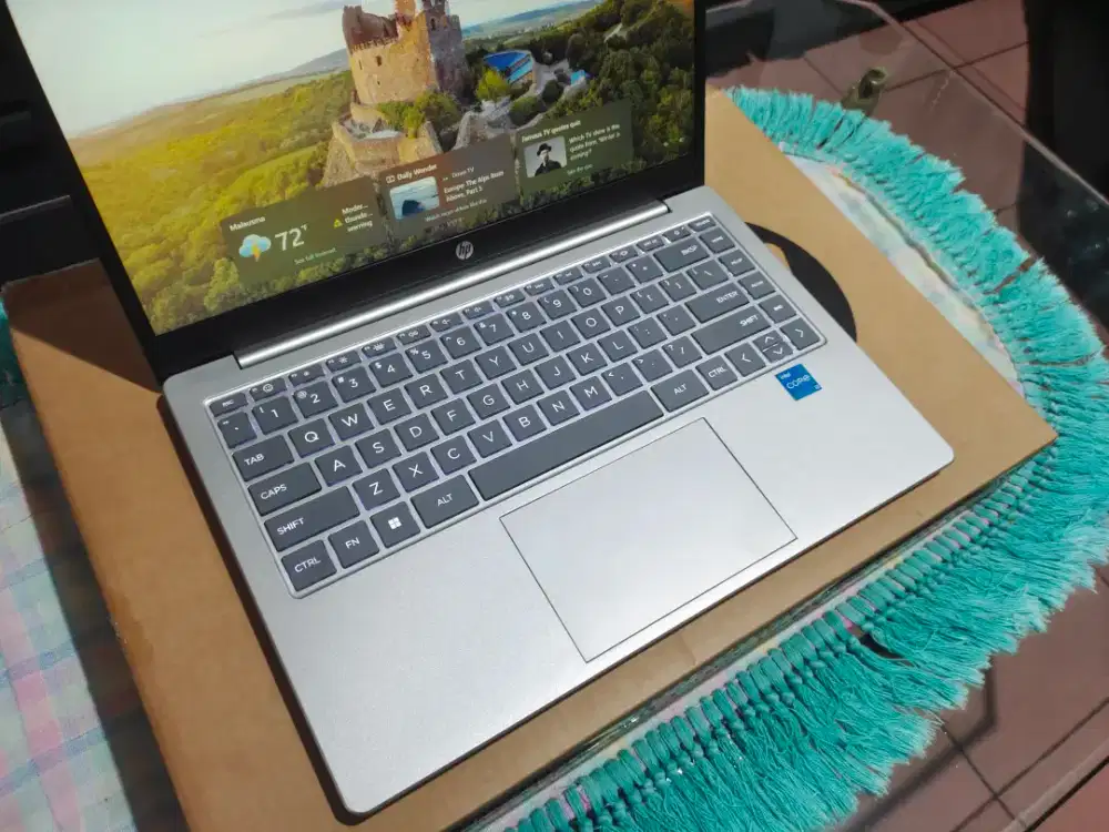 Laptop hp14 ep0088tu core i3 n305 8/512 fhd ips