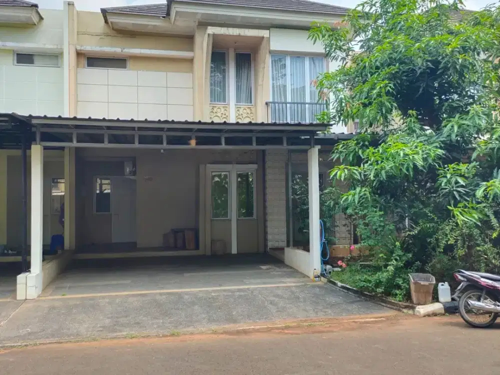 Disewakan Rumah 2 Lantai, Dalam Cluster Water Spring, Luas Tanah 200M2, Kamar 4+1, Semi Furnished, Hanya 2 Menit Menuju Mall Living World Grand Wisata
