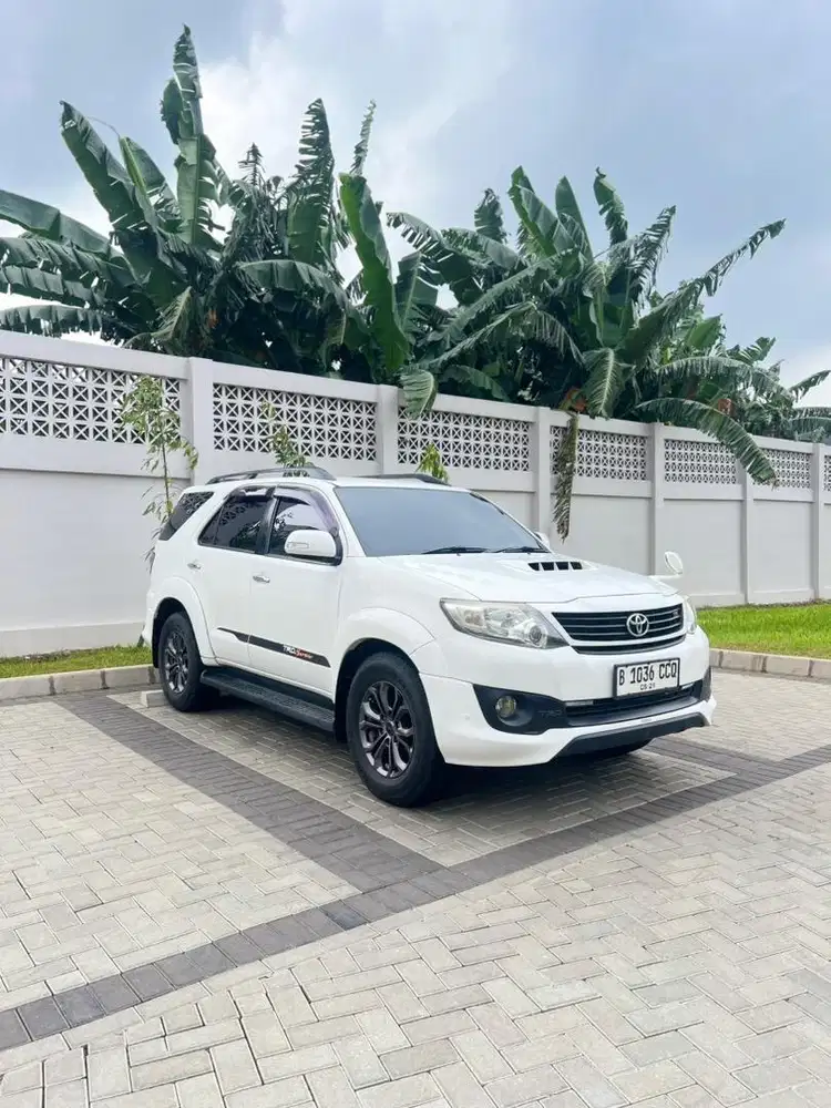Toyota Fortuner G VNT TRD 2015 Putih Mobil Mulus Bagus Terinspeksi