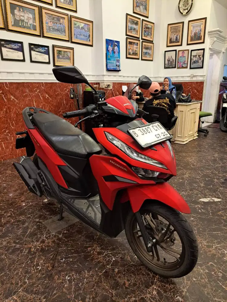 HUB IMA DP 1.5 JT VARIO 125 KEYLES 2025 . SYARAT KREDIT KTP KK