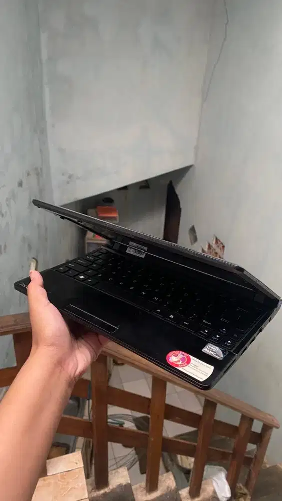 Netbook Axioo Pico PJM M1110 - Intel Atom - Mulus Siap Pakai