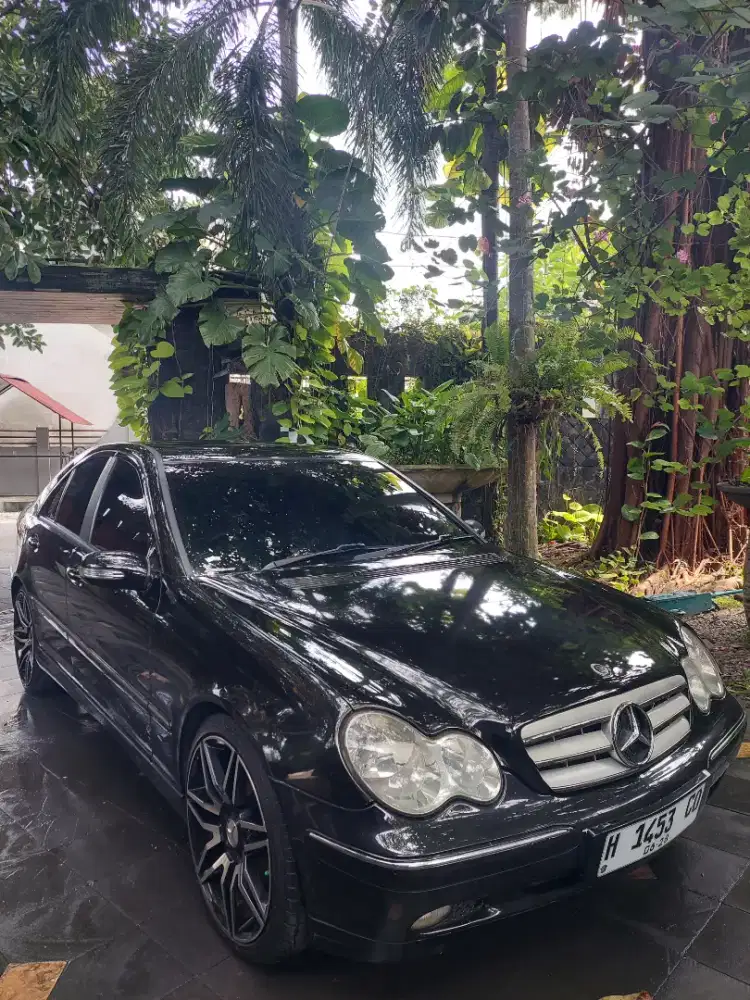 Mercy c 180 th 2001 ring 18 istimewa sekali orisinil