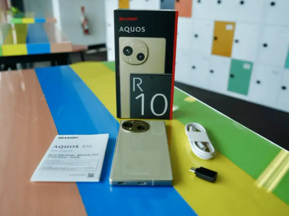 Sharp Aquos R10 12/512 GB