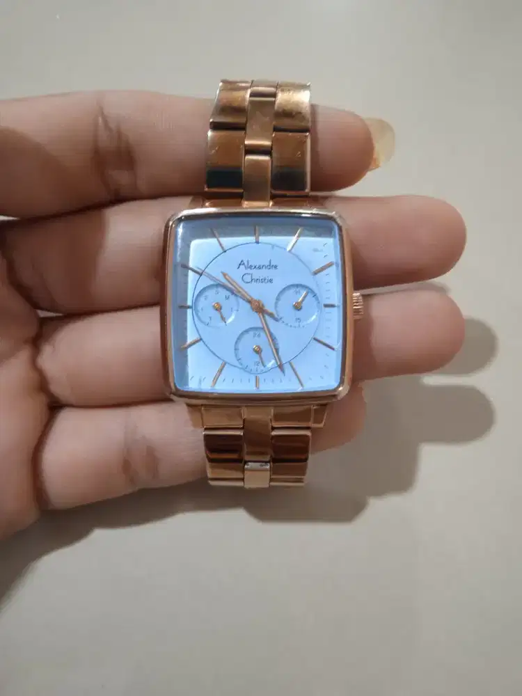 jam tangan wanita