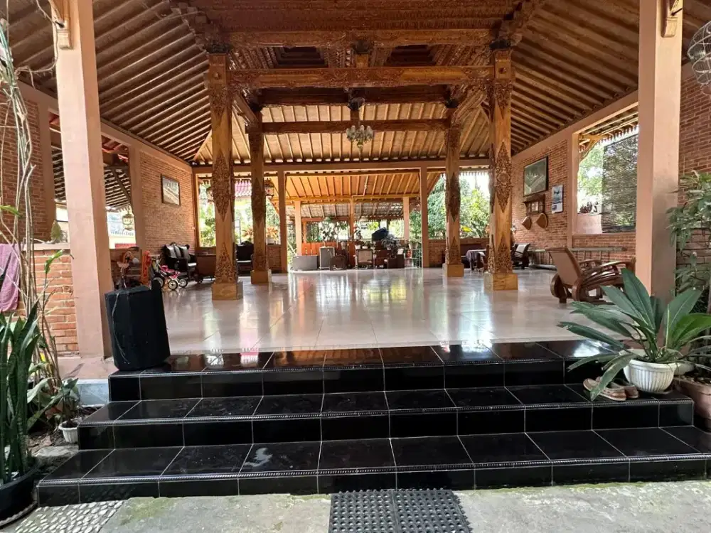 JOGLO MEWAH NUANSA JAWA KUNO DI PAKEM SLEMAN DEKAT KAMPUS UII