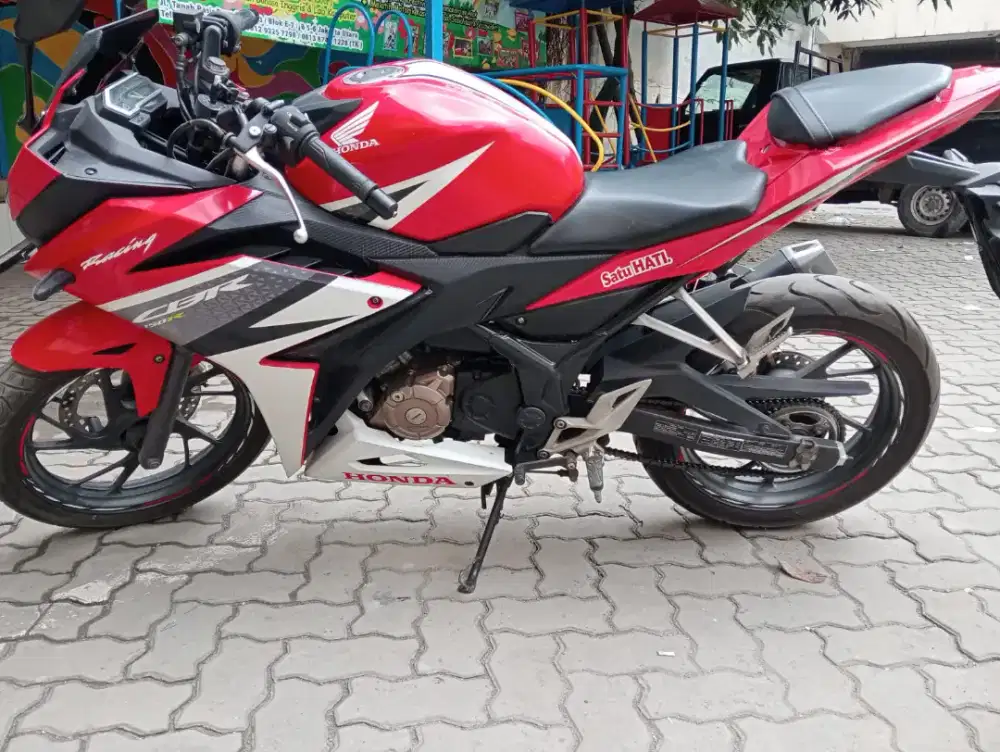 Dijual Cash Motor CBR 150 R Tahun 2018