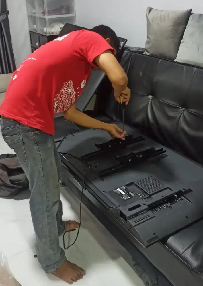 Bracket tv/gantungan tv/briket tv/breket tv/braket tv