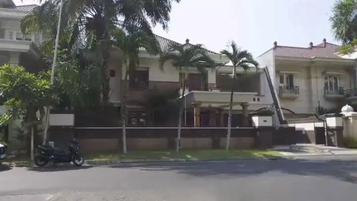 JUAL SEWA RUMAH MEWAH2 LANTAI PAKUWON INDAH VILLA REGENCY SURABAYA