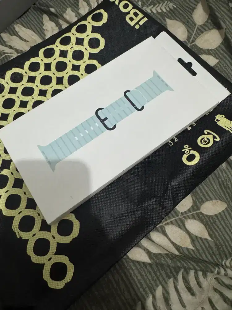 Ice Blue Ocean Band black titanium Original strap for Apple Watch